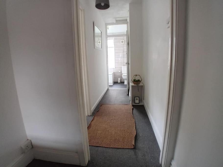 Large Family Home Central Location 3 Double Bedrooms And 1 Single Bedroom Cardiff Eksteriør bilde