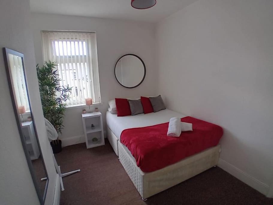 Large Family Home Central Location 3 Double Bedrooms And 1 Single Bedroom Cardiff Eksteriør bilde
